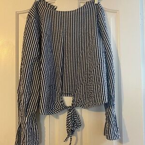 Long sleeve stripped blouse